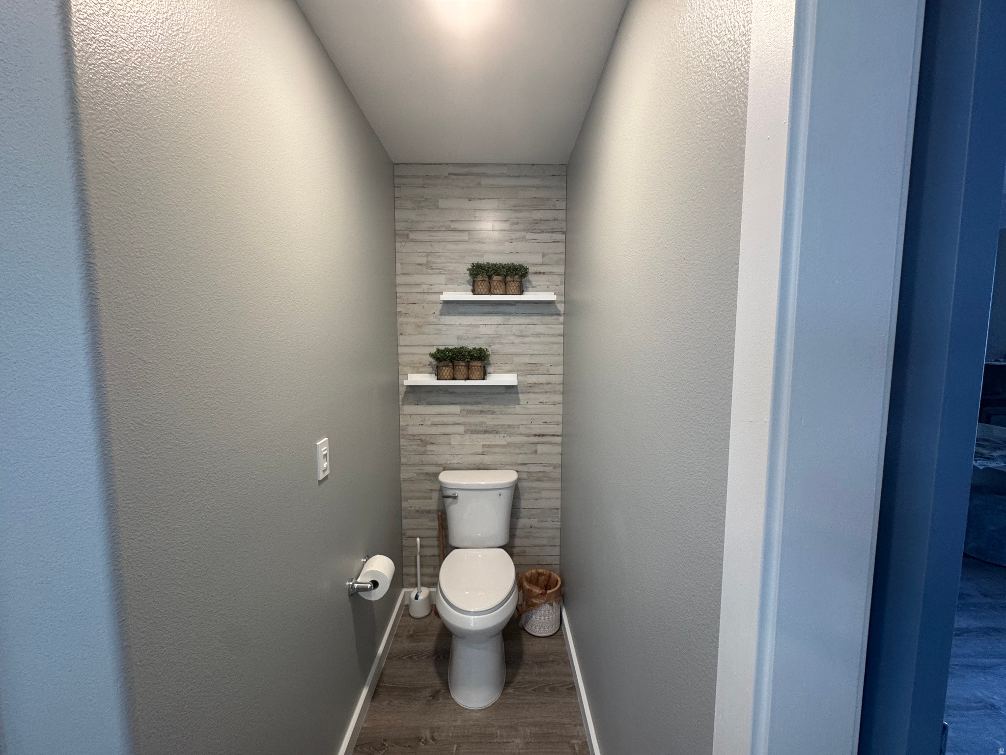 BENNY ESTATES - Residential