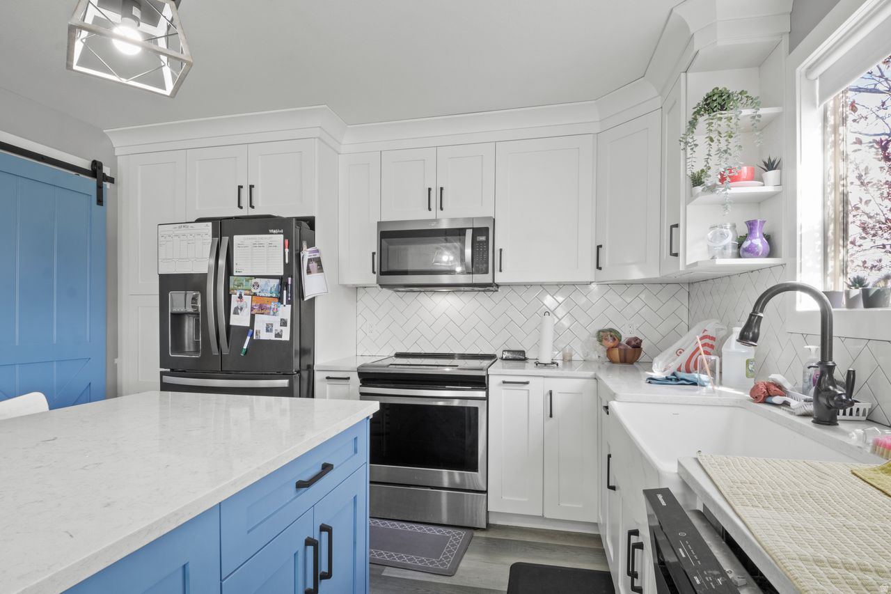 BENNY ESTATES - Residential