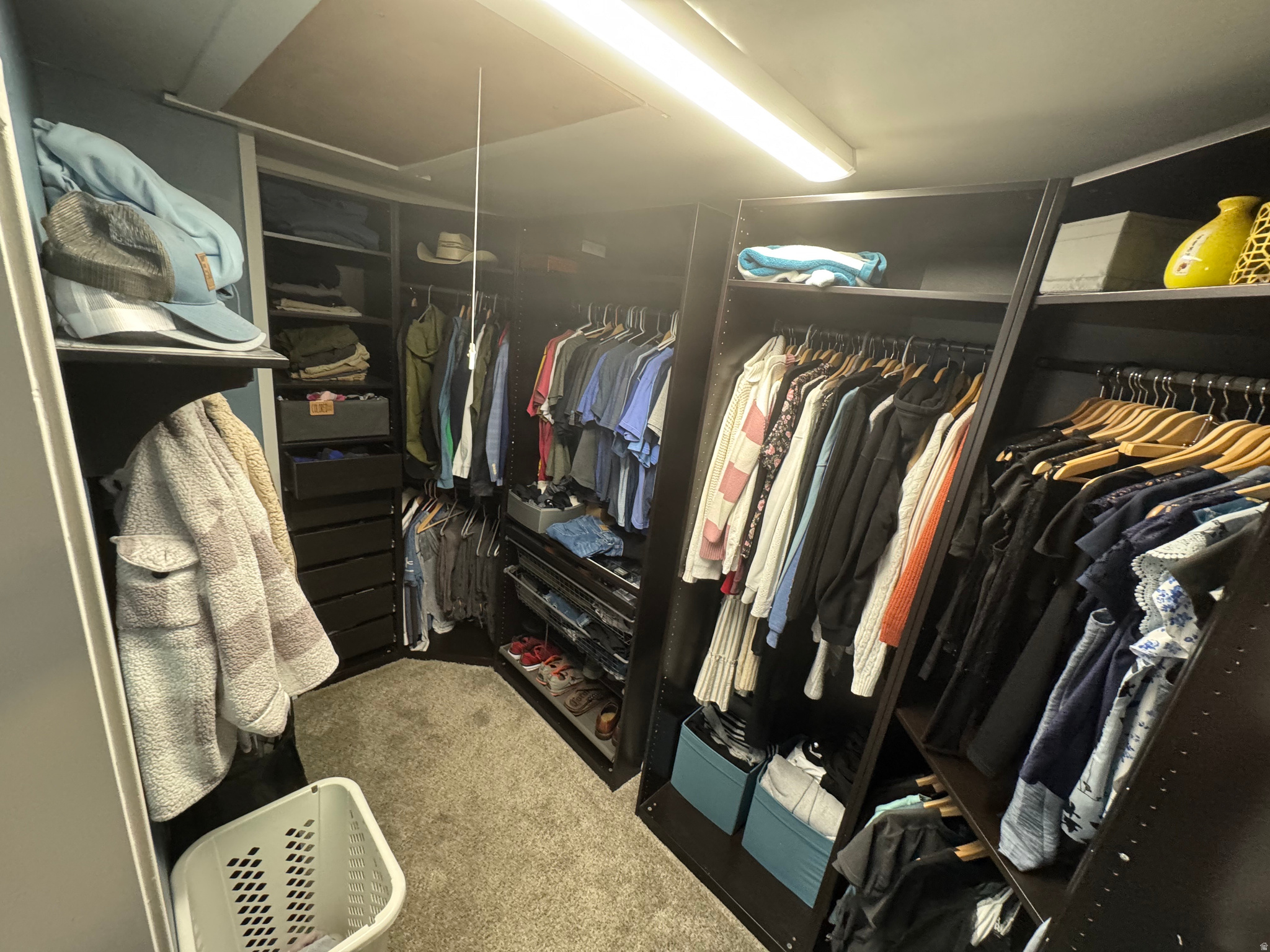 BENNY ESTATES - Residential