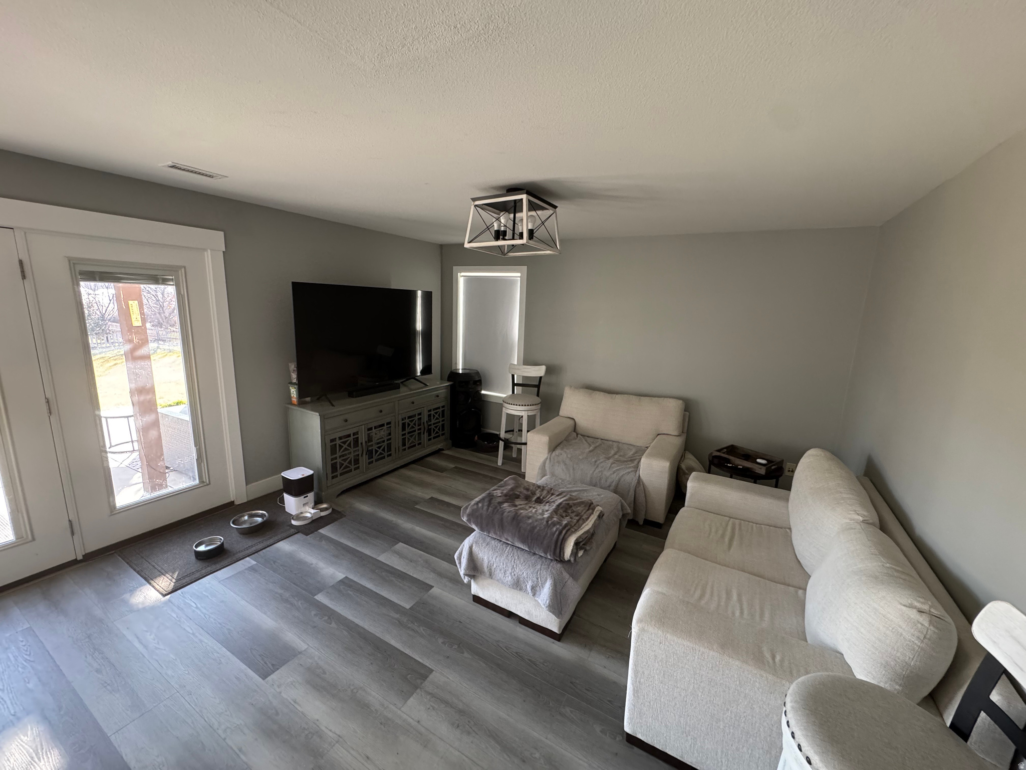 BENNY ESTATES - Residential