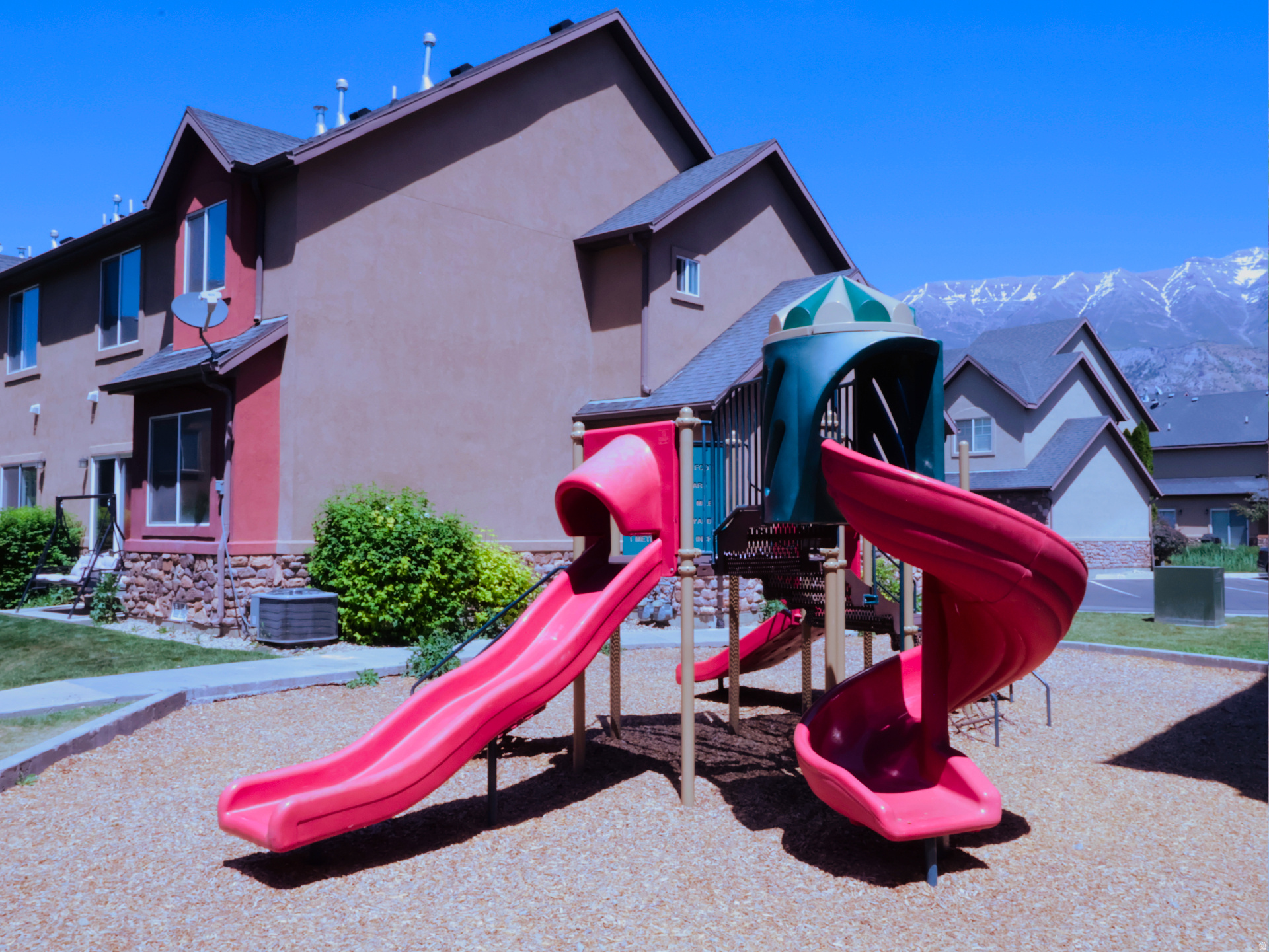 MAPLEWOOD - Residential
