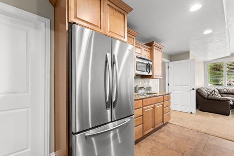 Tiny photo for 918 MAHOGANY DR, Fruit Heights, UT 84037 (MLS # 2178716)