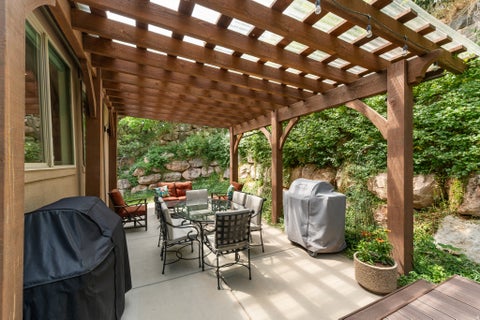 Tiny photo for 918 MAHOGANY DR, Fruit Heights, UT 84037 (MLS # 2178716)