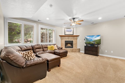 Tiny photo for 918 MAHOGANY DR, Fruit Heights, UT 84037 (MLS # 2178716)