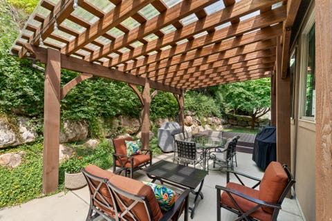 Tiny photo for 918 MAHOGANY DR, Fruit Heights, UT 84037 (MLS # 2178716)