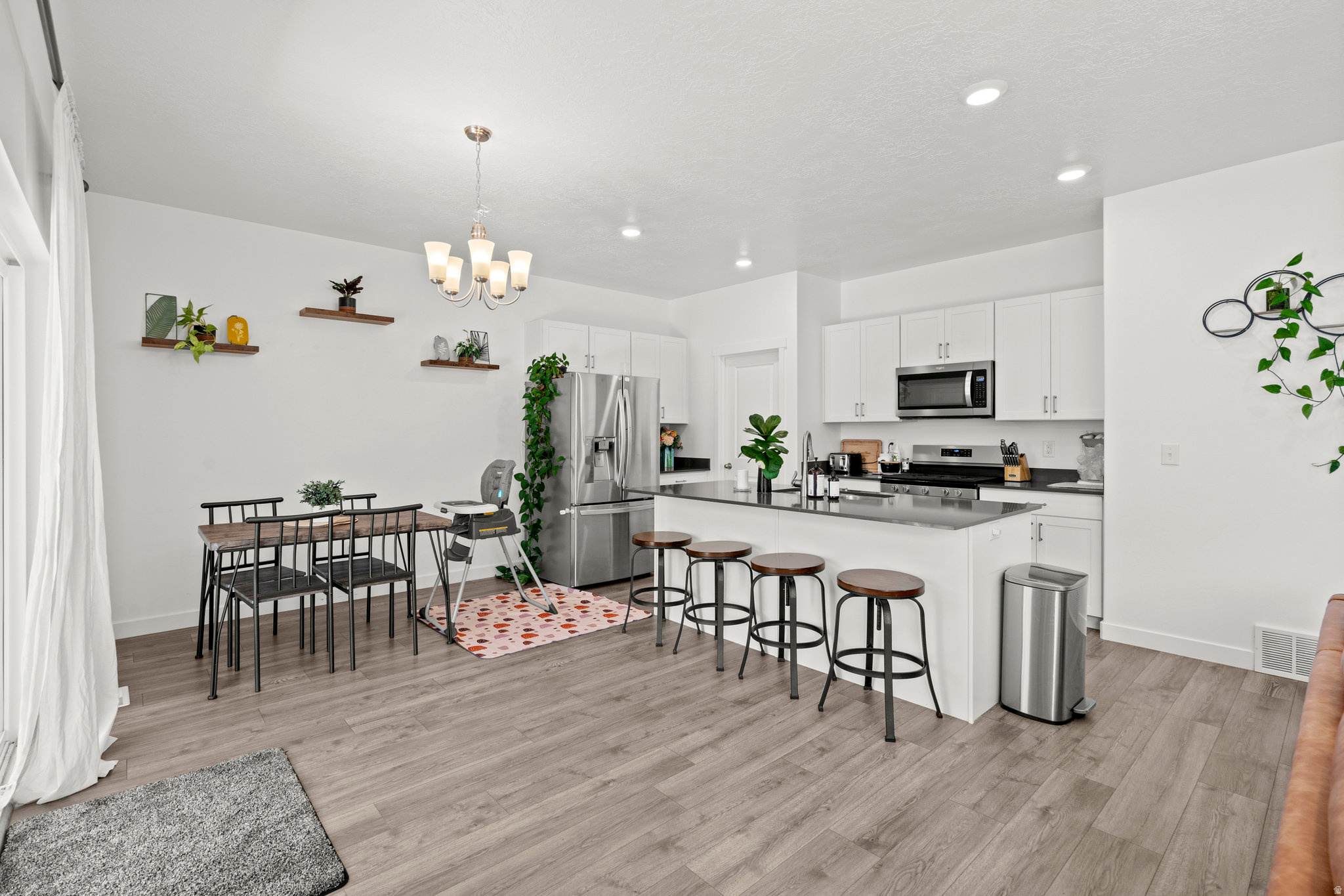 FOOTHILL VILLAGE - Residential