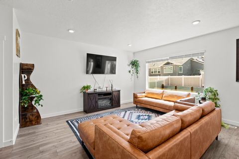 Tiny photo for 1017 S RED CLIFF DR, Santaquin, UT 84655 (MLS # 2130039)