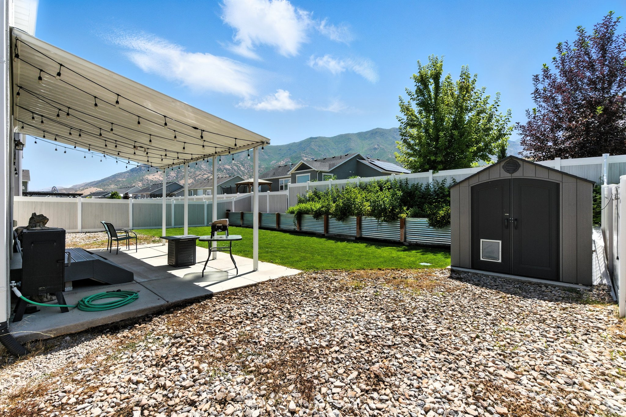 FOOTHILL VILLAGE - Residential