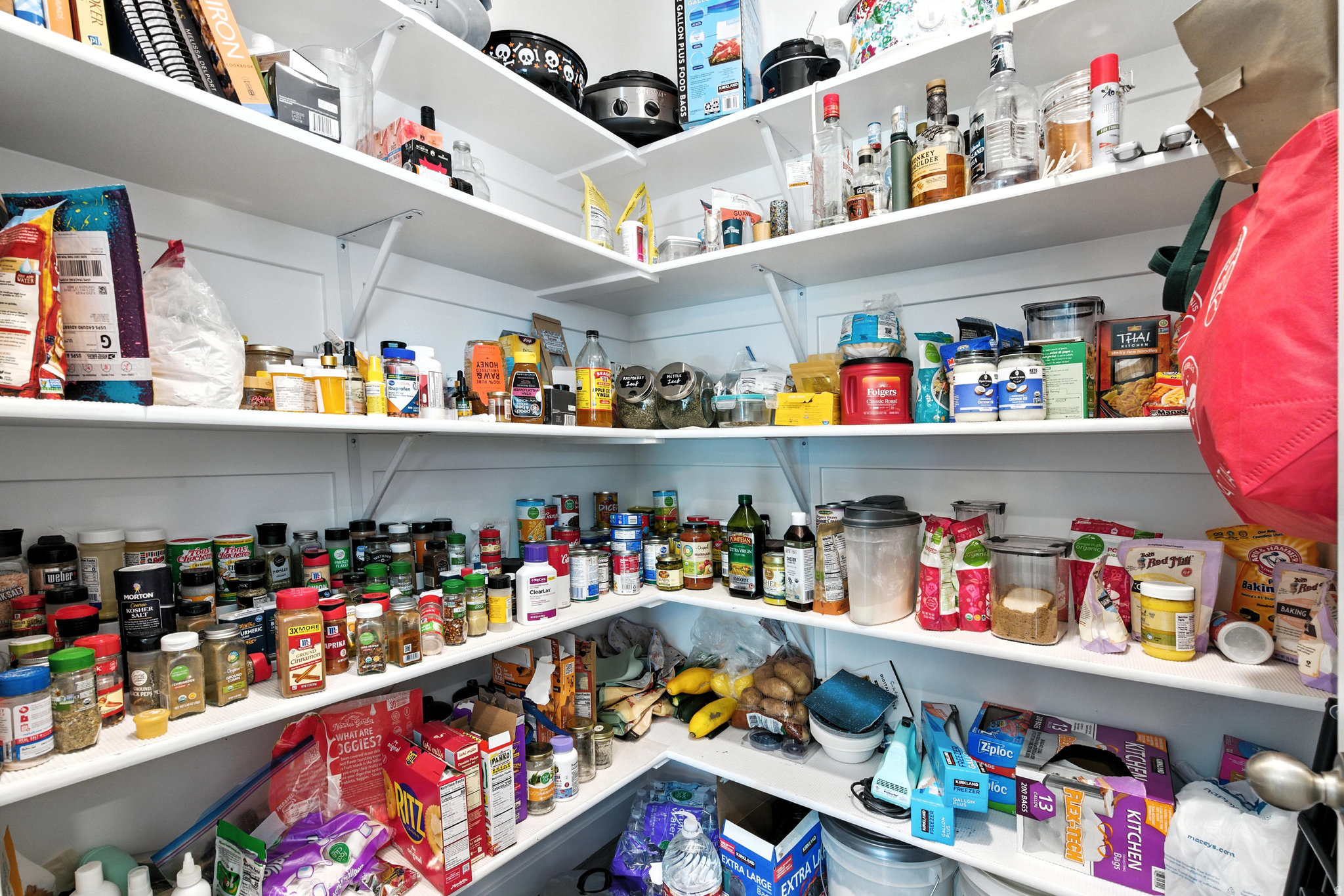 FOOTHILL VILLAGE - Residential