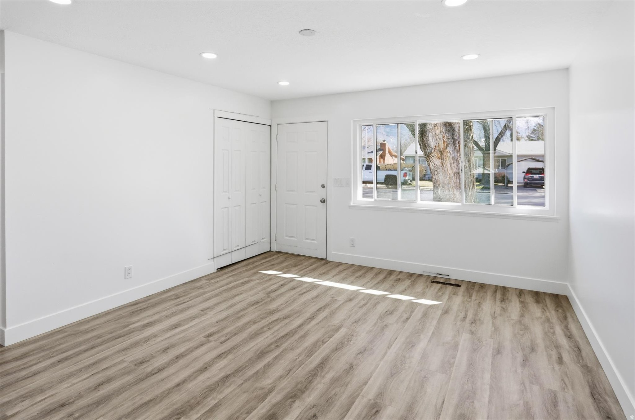 MOUNT AIRE - Residential