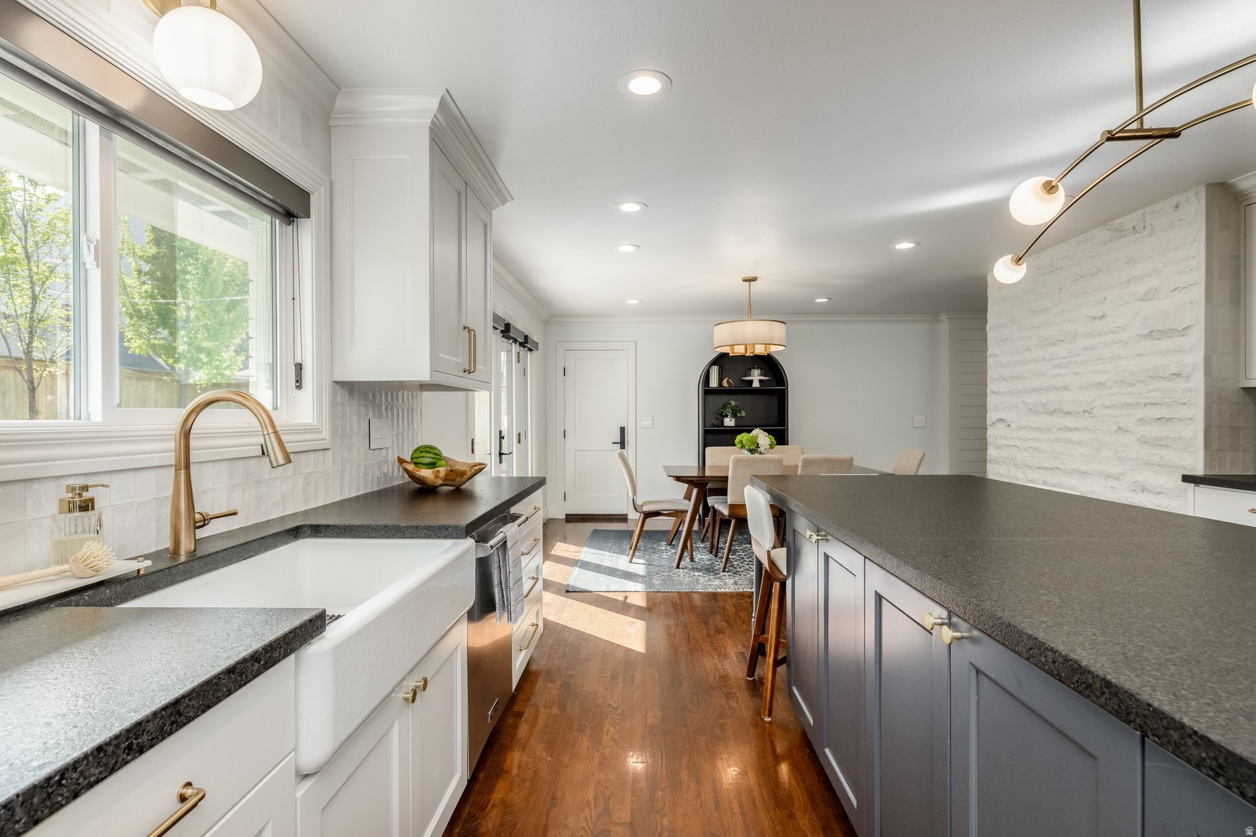 HOPE RANCH - Residential