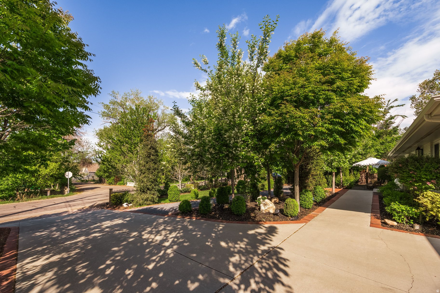 HOPE RANCH - Residential