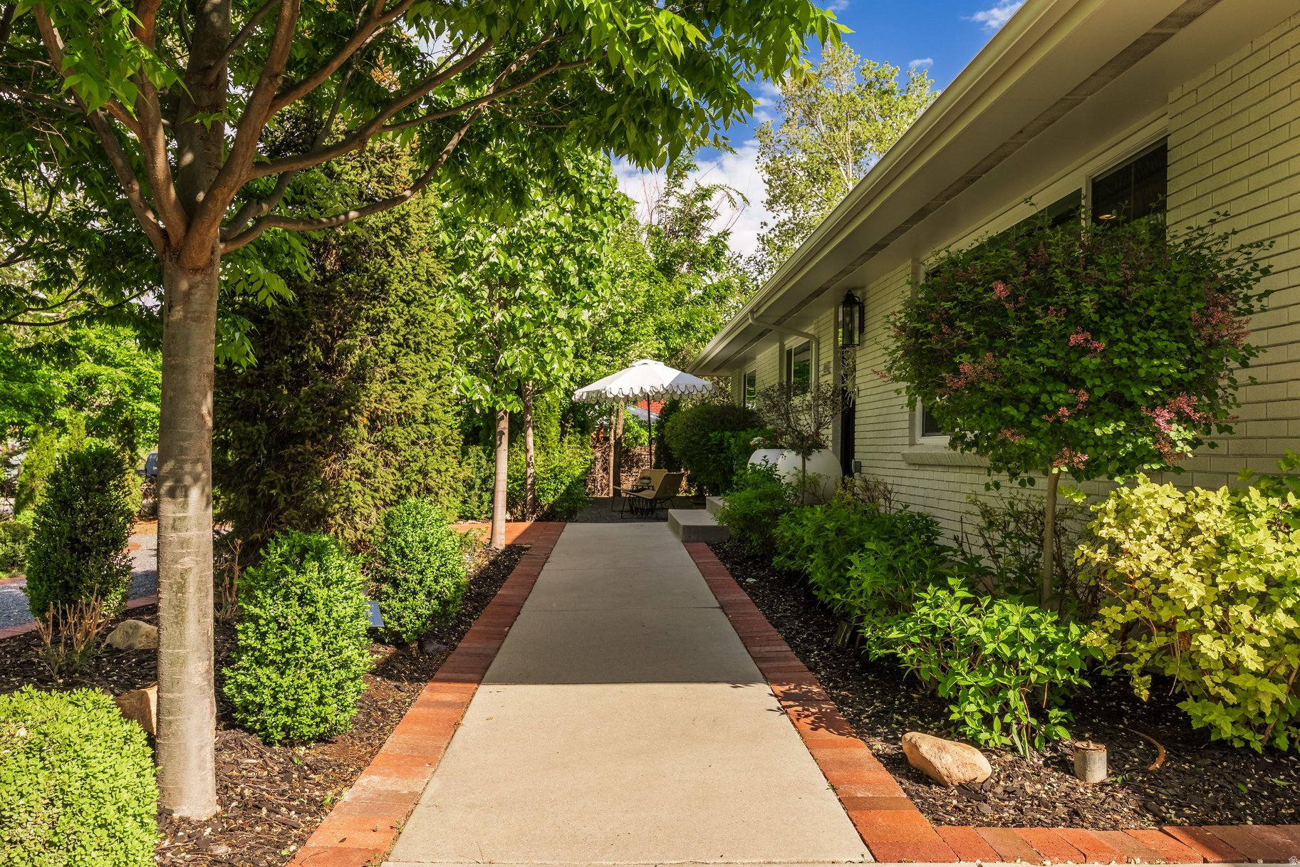 HOPE RANCH - Residential