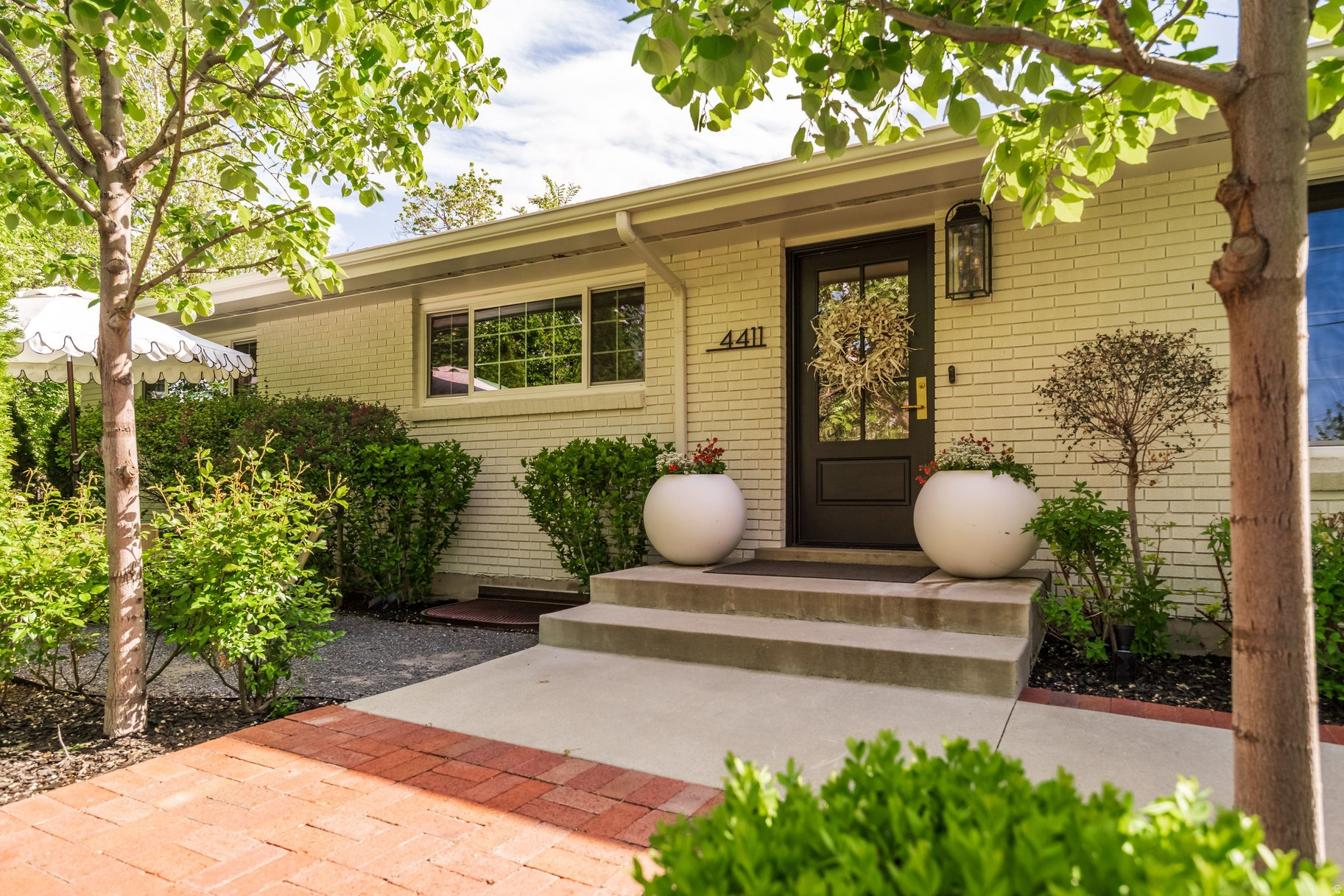 HOPE RANCH - Residential