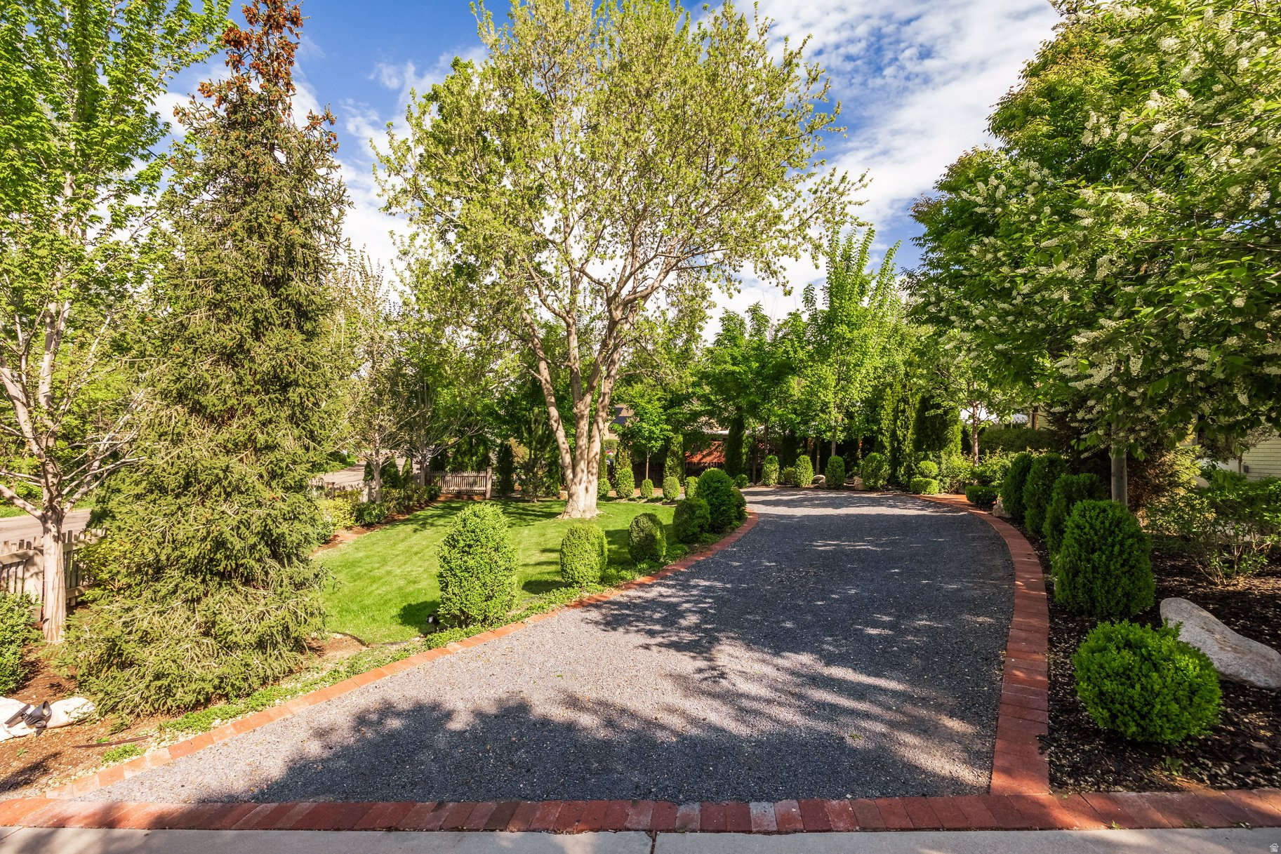 HOPE RANCH - Residential