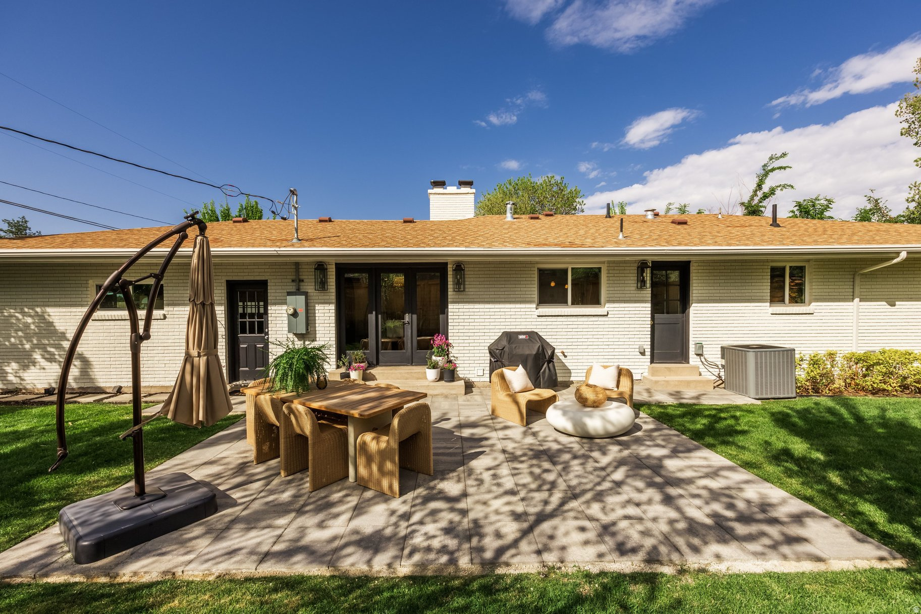 HOPE RANCH - Residential