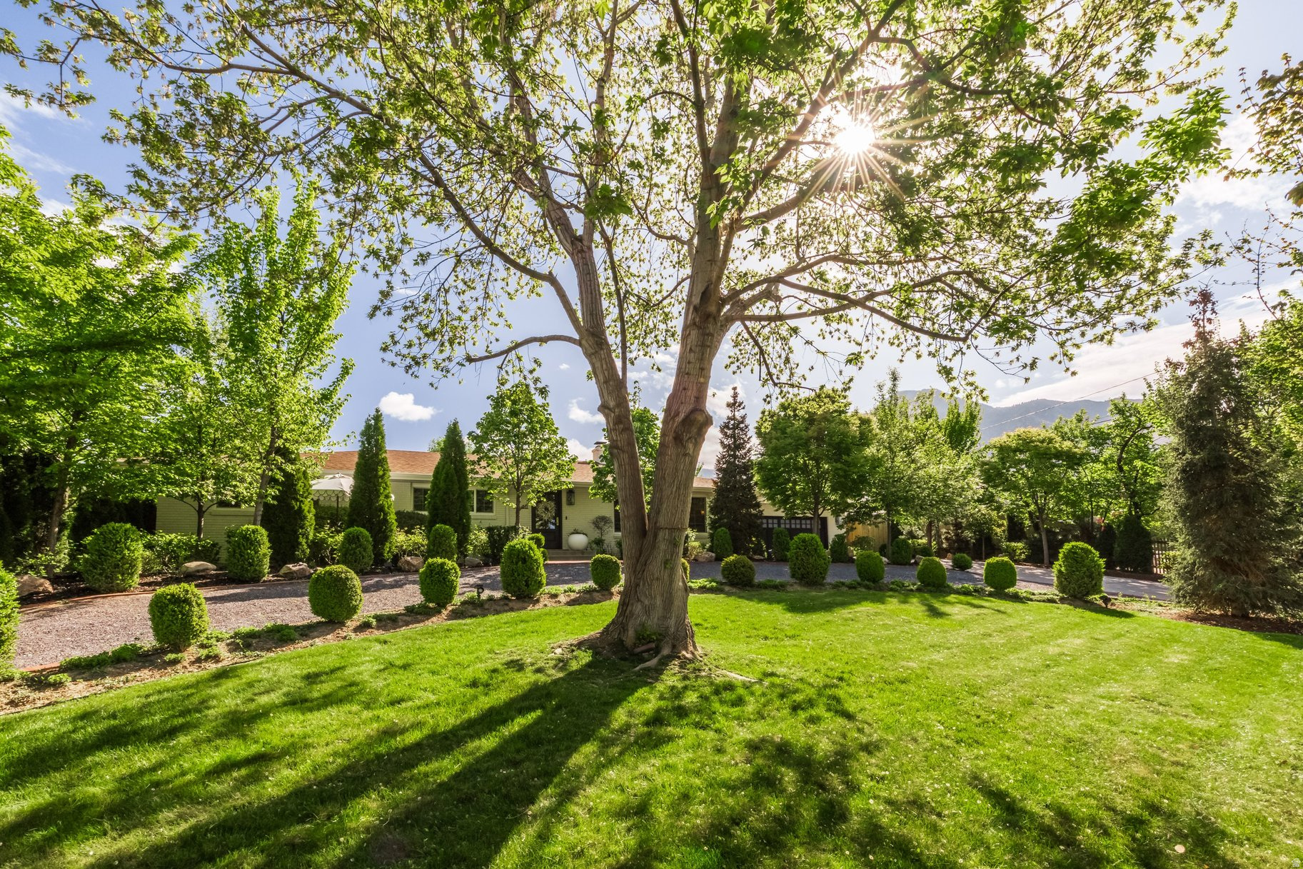 HOPE RANCH - Residential