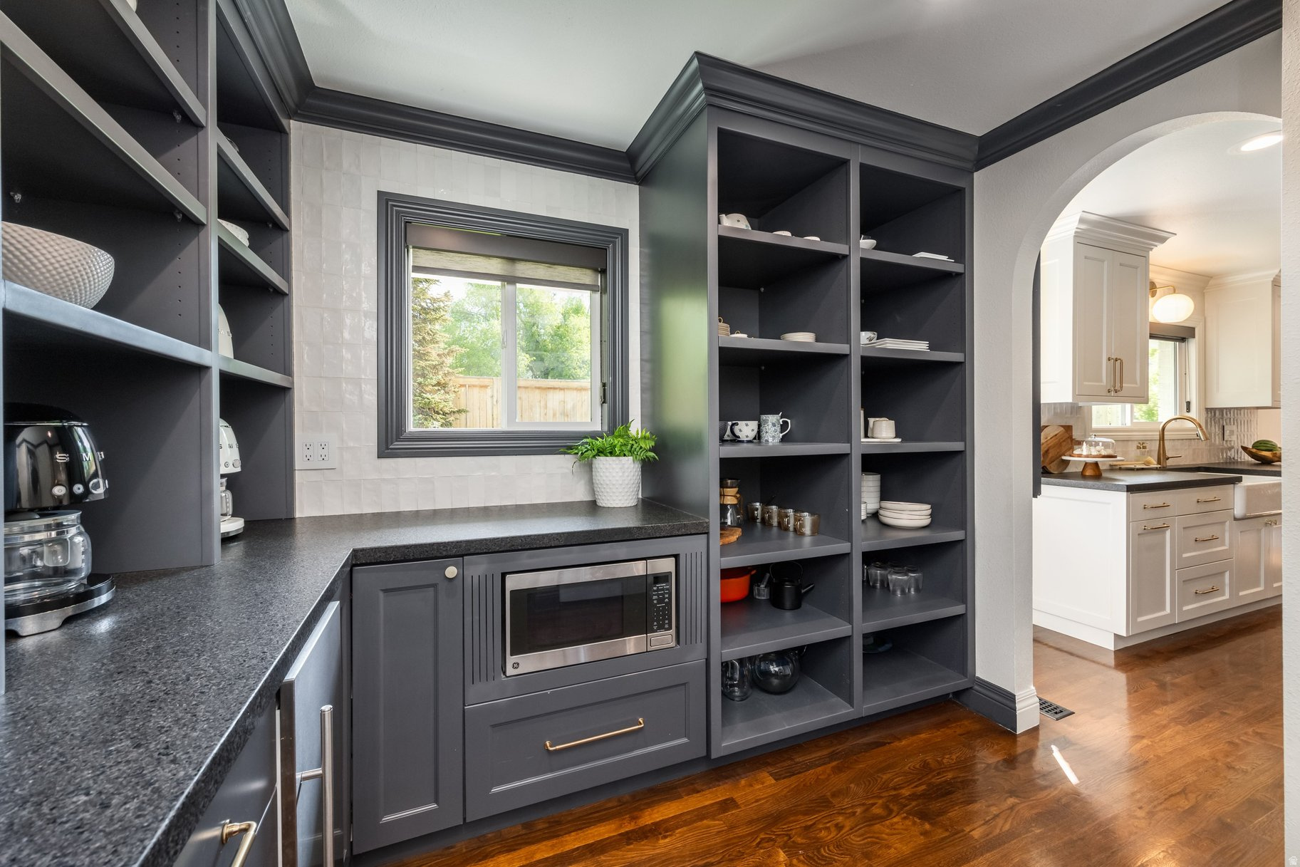 HOPE RANCH - Residential