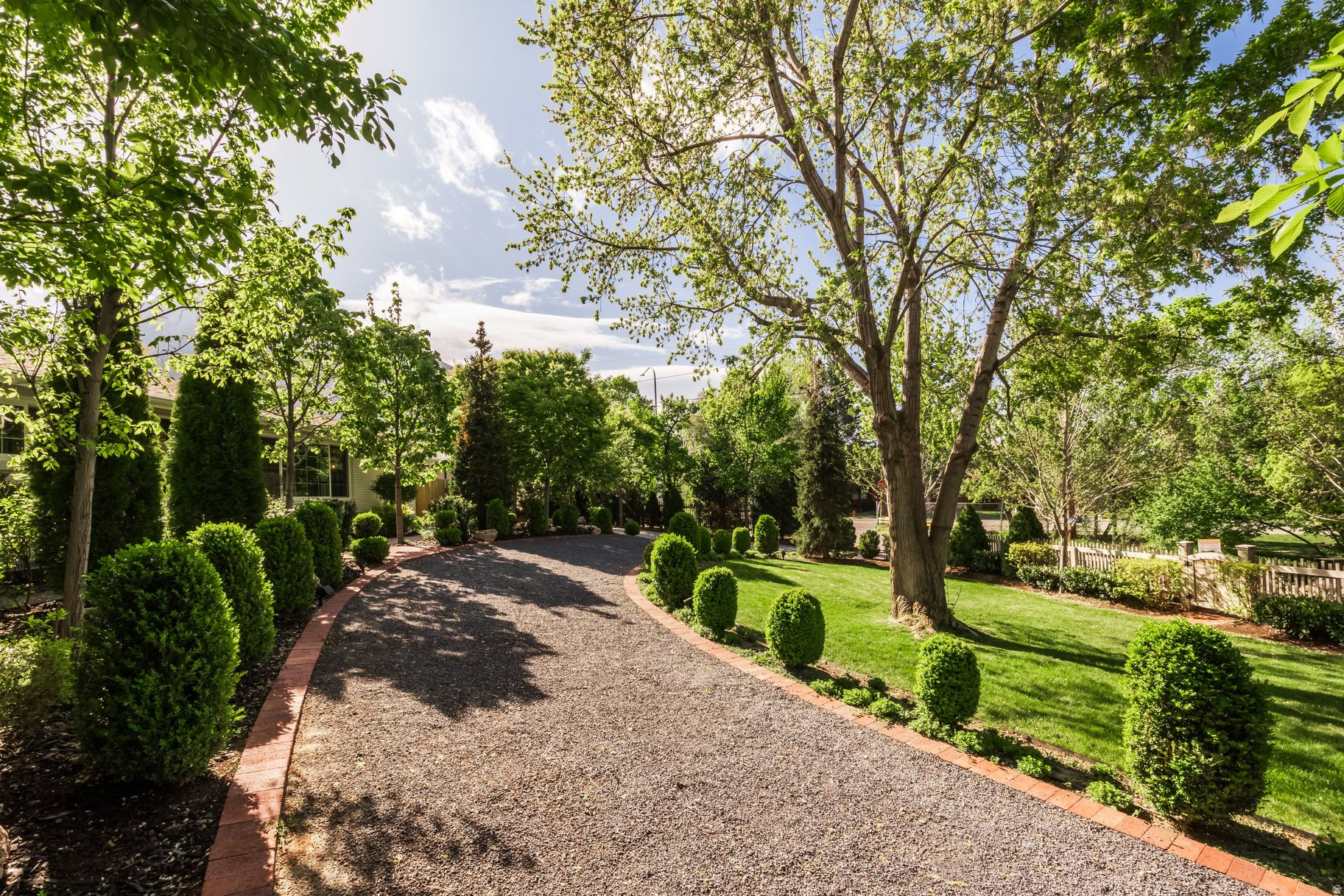 HOPE RANCH - Residential