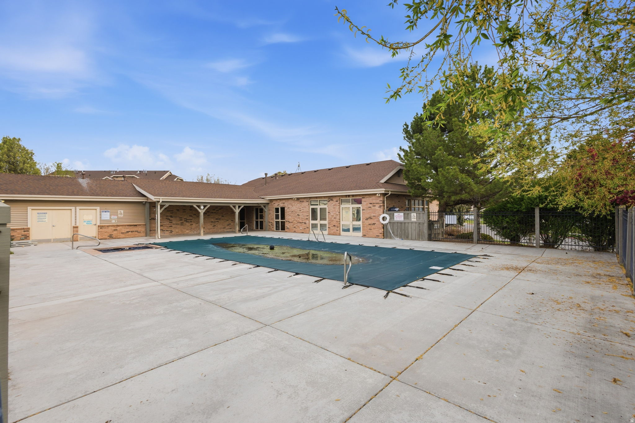 WILLOW SPRINGS - Residential