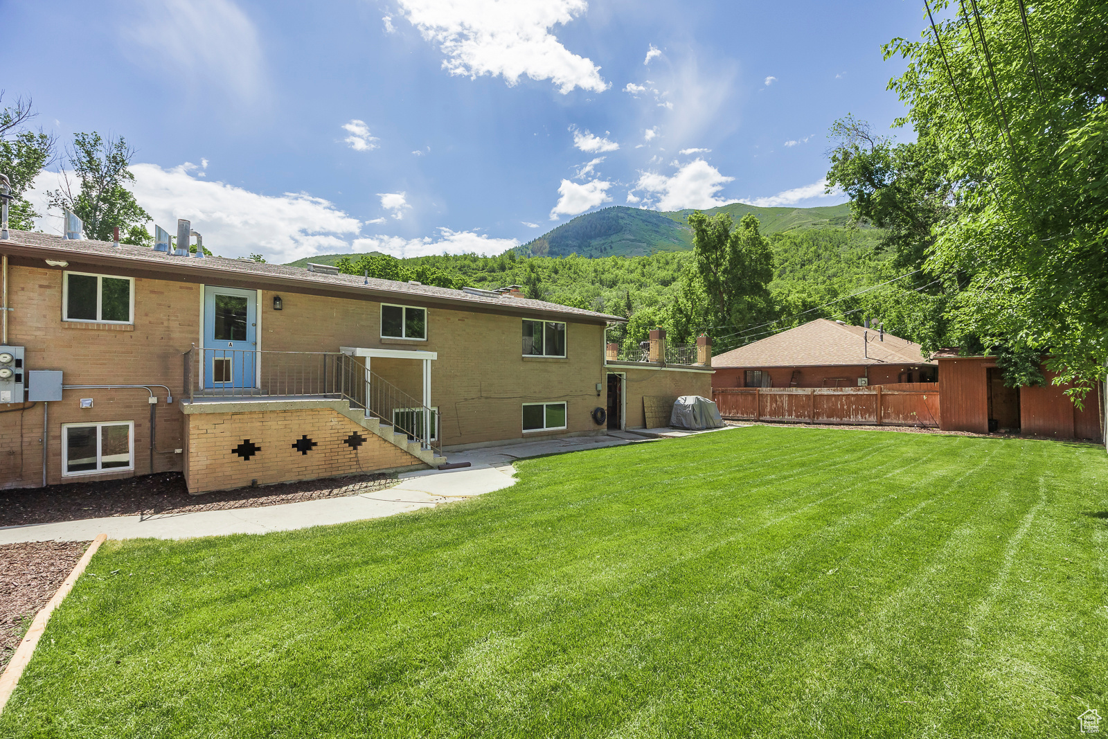 PIONEER - Residential