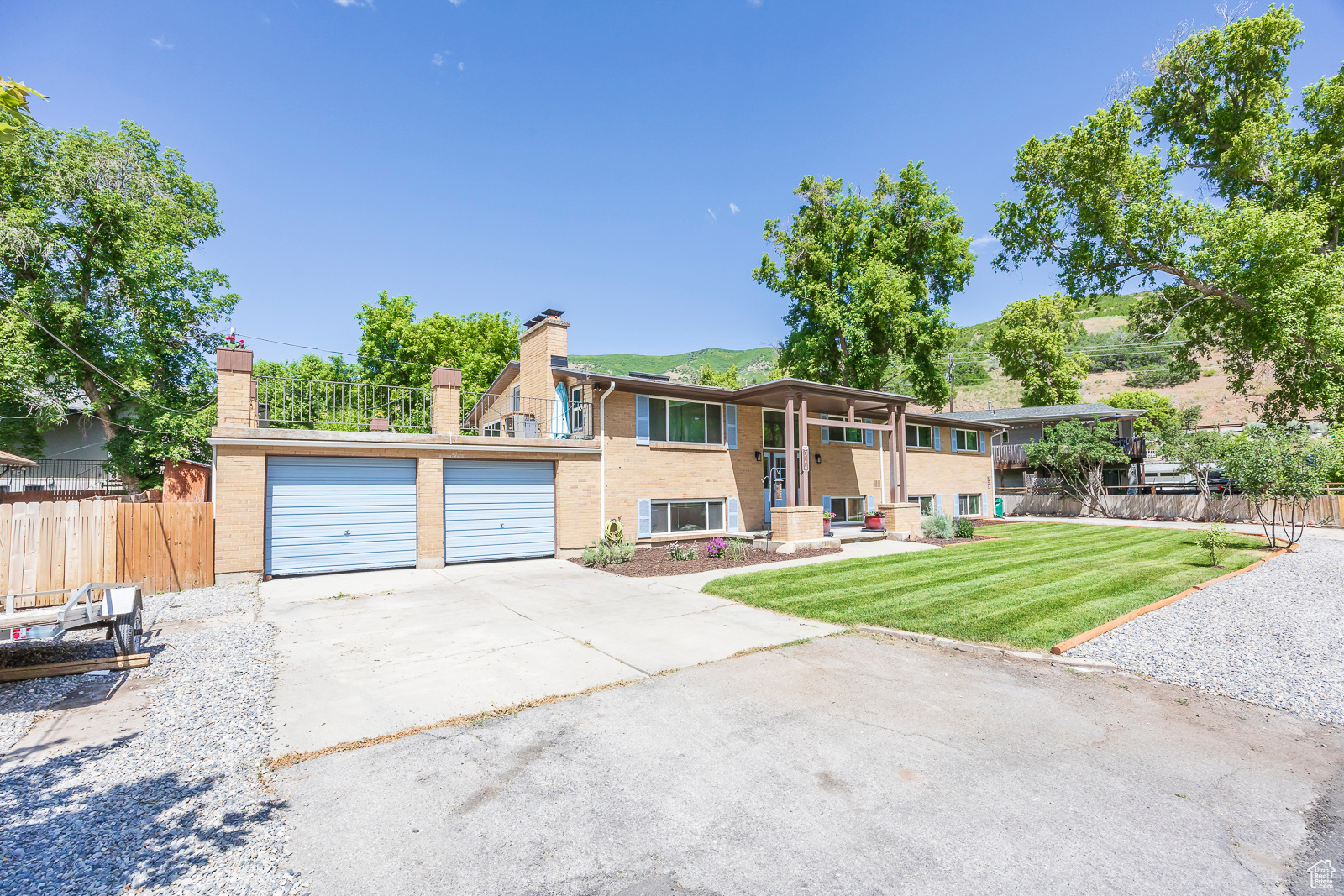 PIONEER - Residential