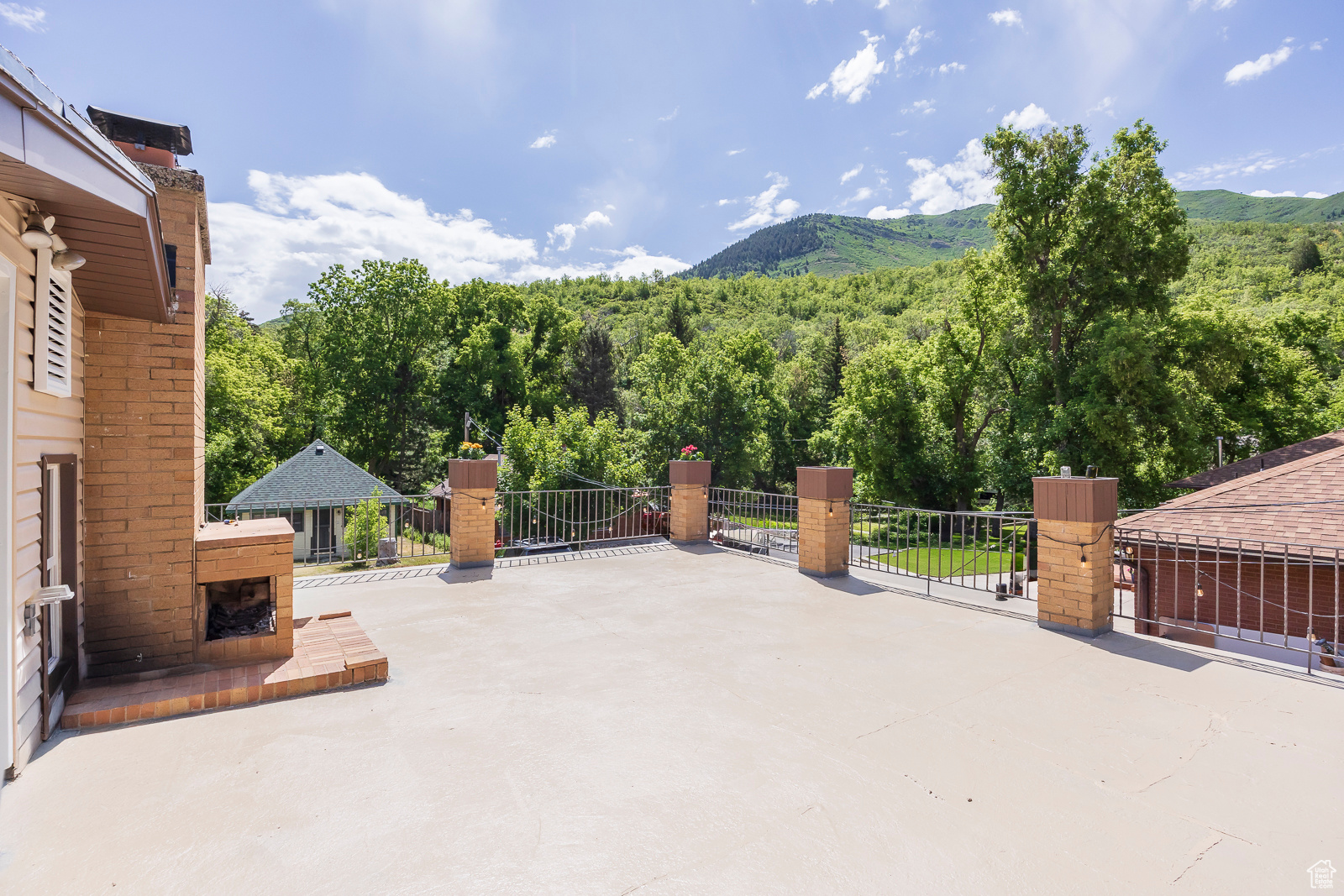 PIONEER - Residential