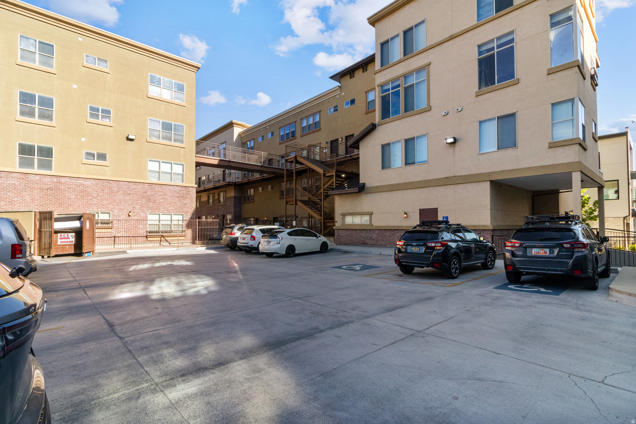 TROLLEY PLACE - Residential