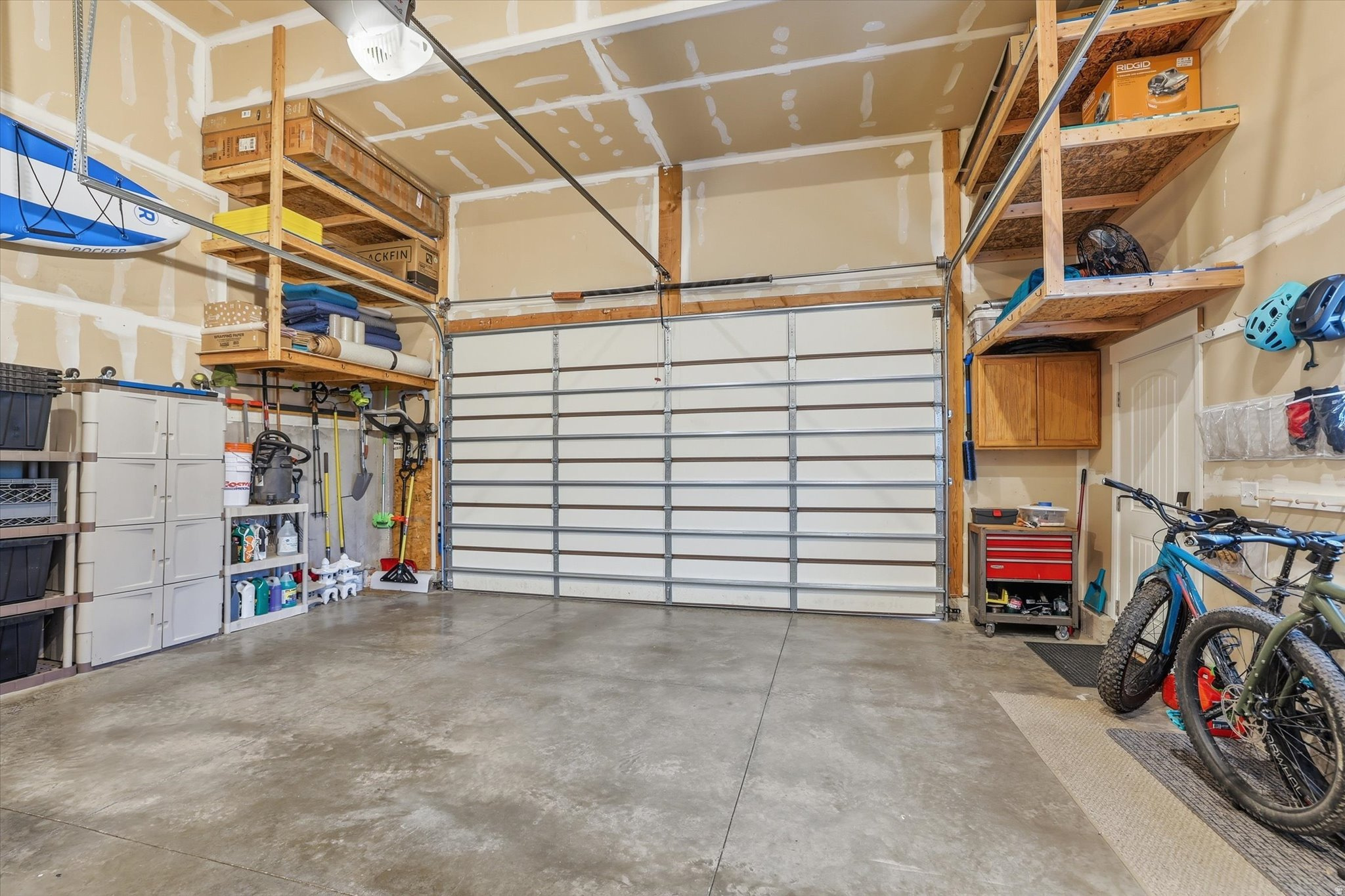 MOUNTAIN GATE ESTATES - Residential