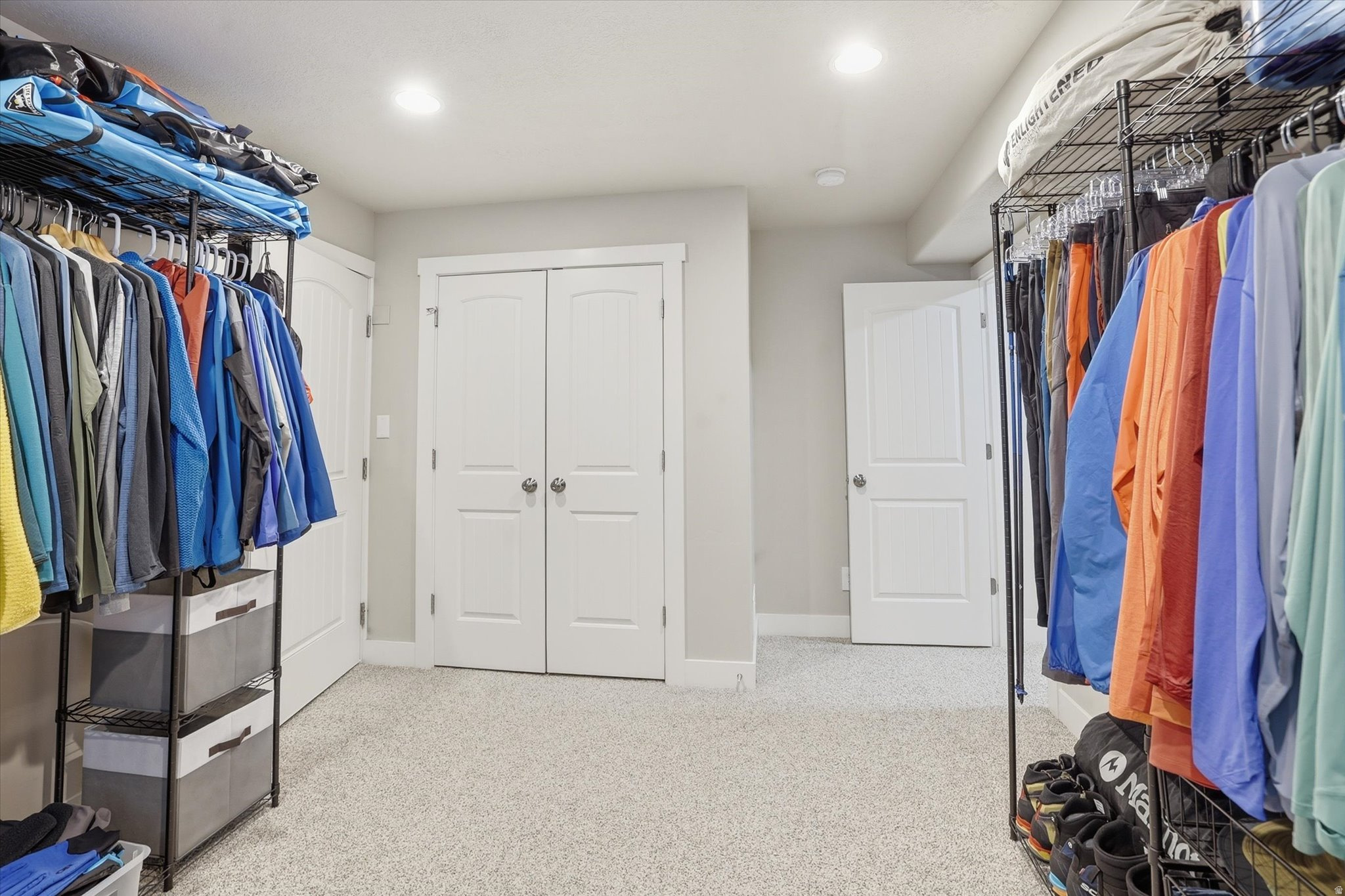 MOUNTAIN GATE ESTATES - Residential