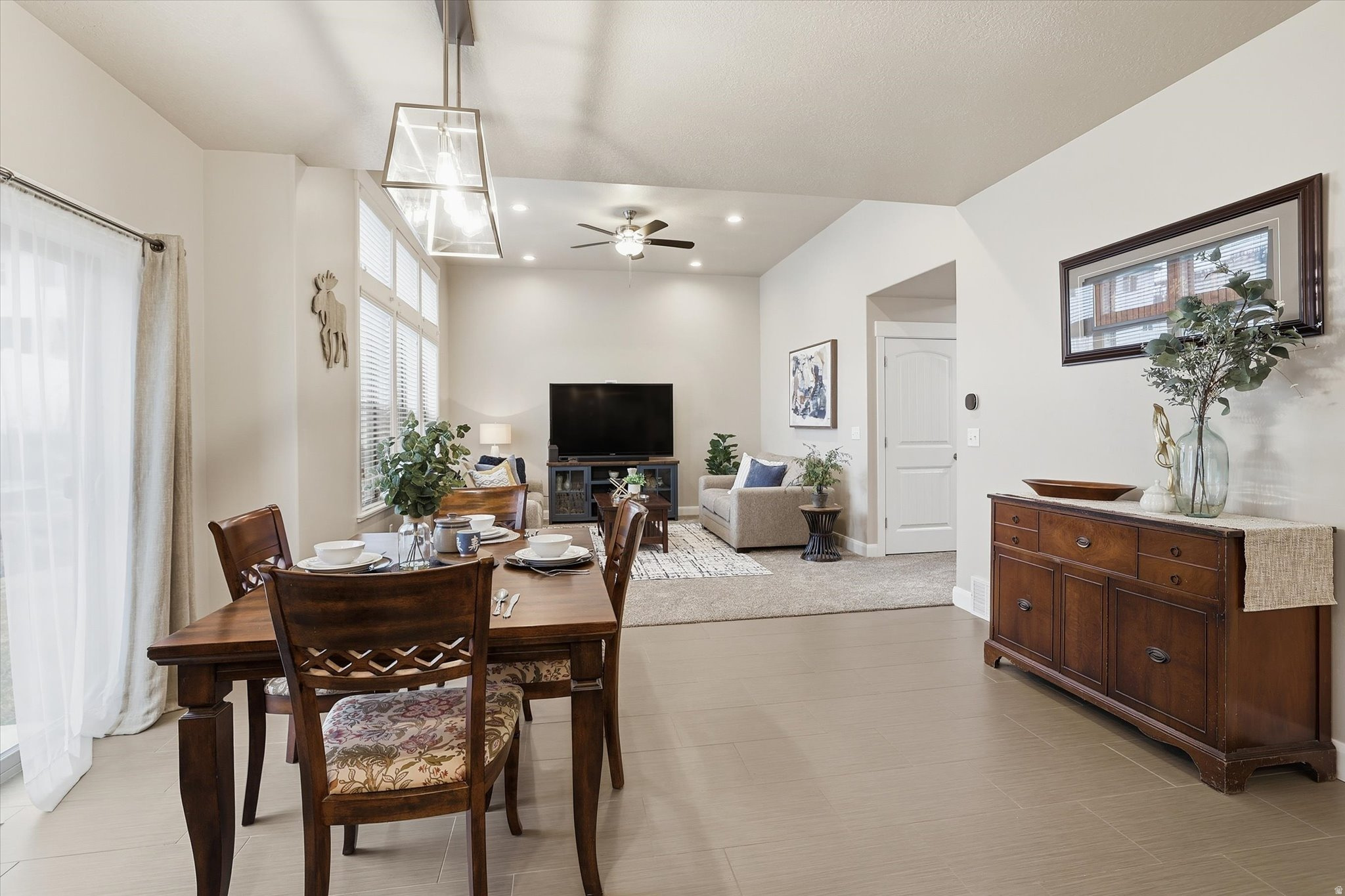 MOUNTAIN GATE ESTATES - Residential