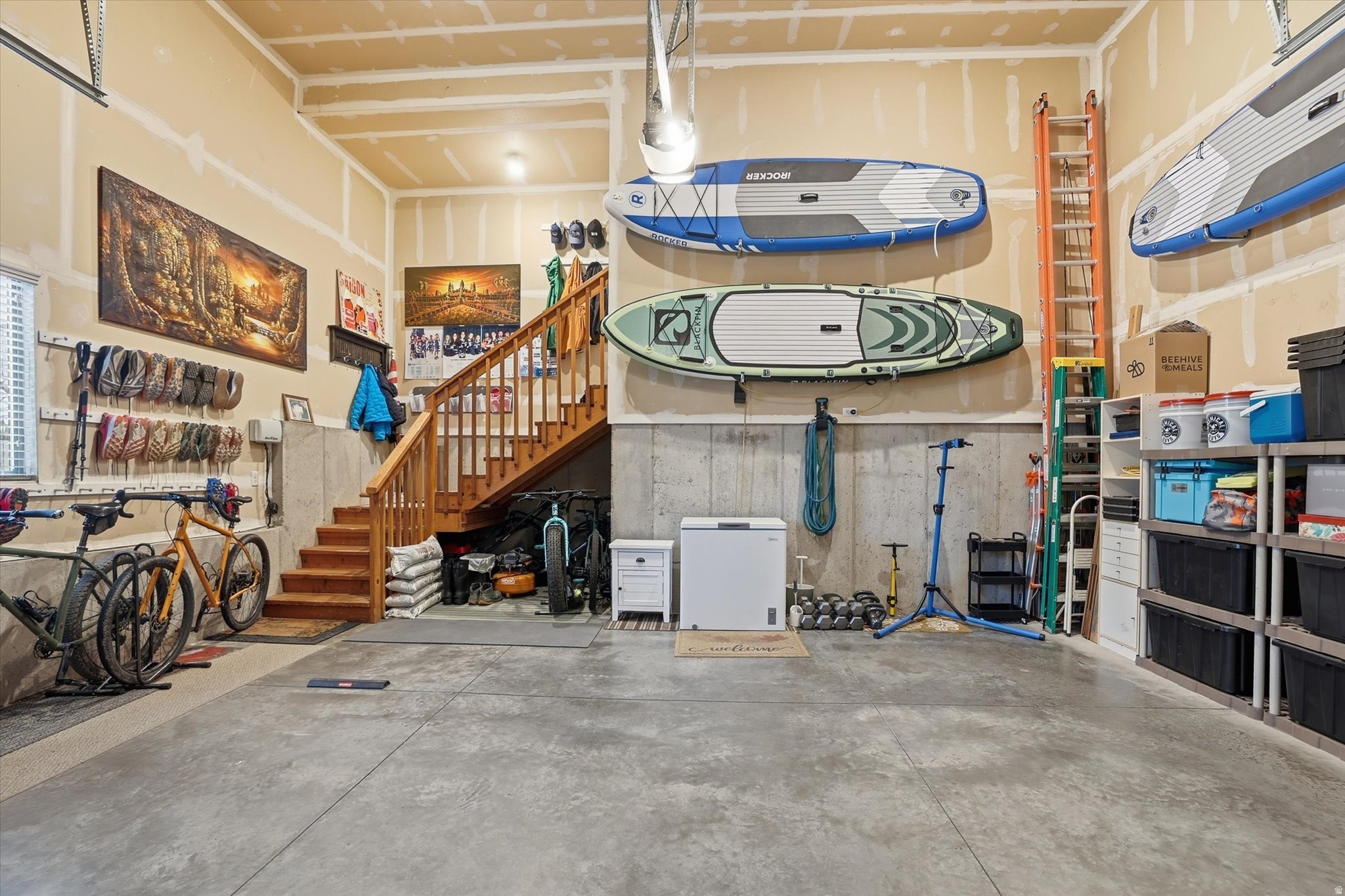 MOUNTAIN GATE ESTATES - Residential