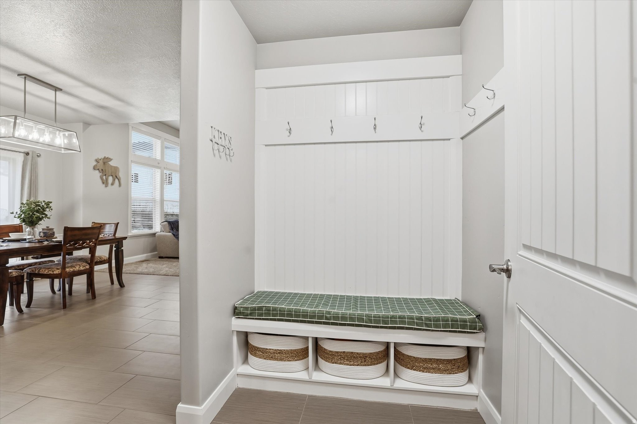 MOUNTAIN GATE ESTATES - Residential