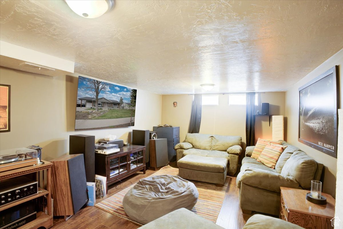 1525 E Ellendale Ave, Logan, Utah image 22
