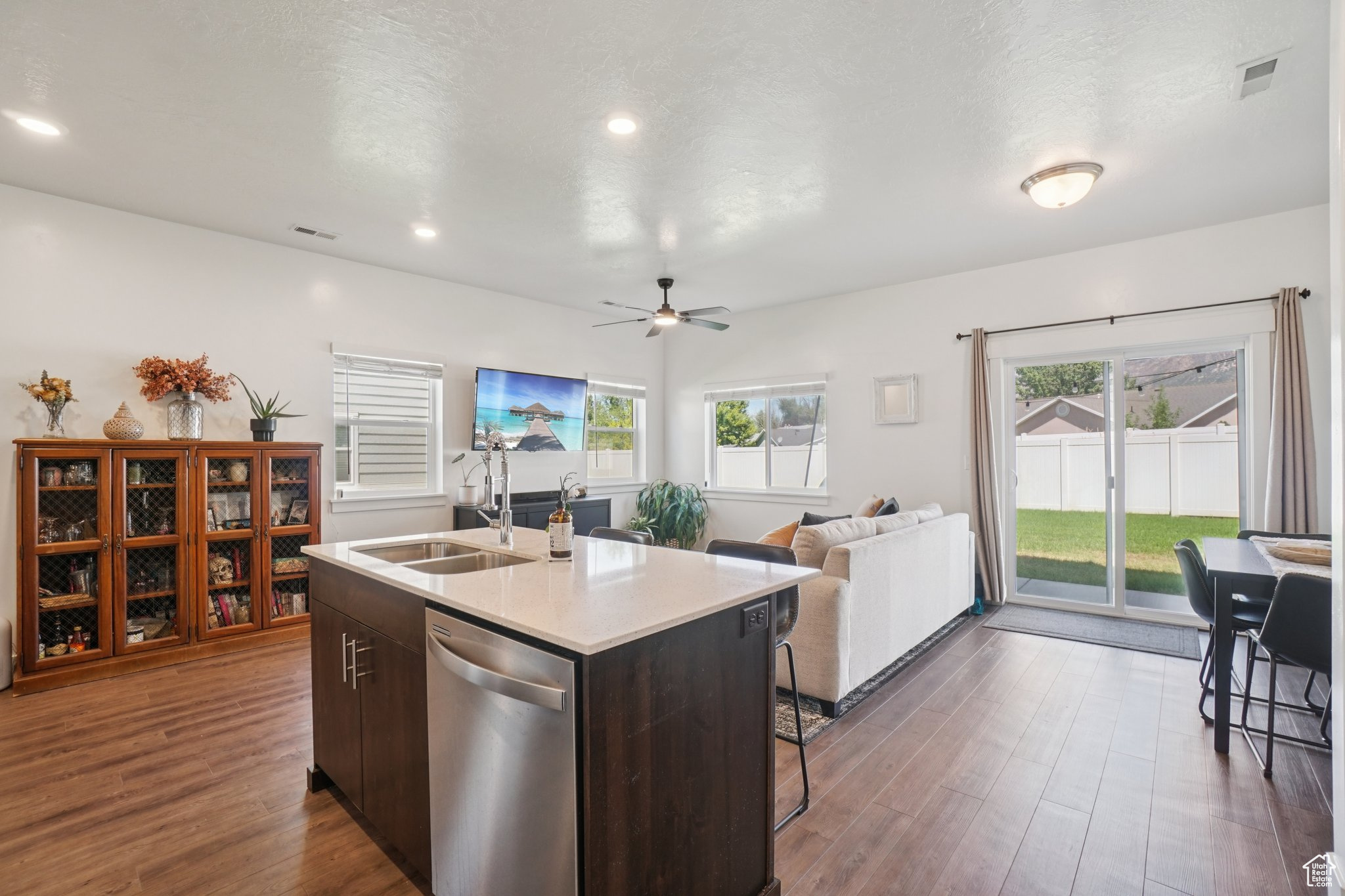 PROMINECE POINT - Residential