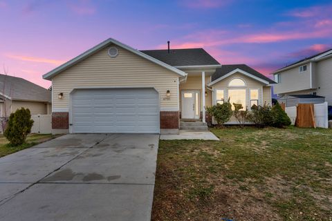 Photo of 6731 S ADVENTURE WAY, West Jordan, UT 84081 (MLS # 2127698)