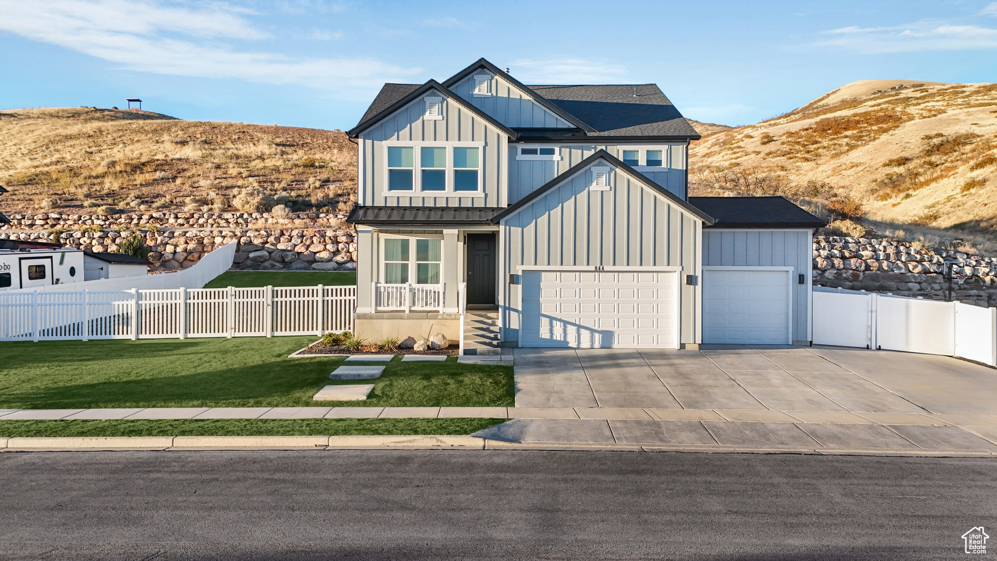 844 W Autumn Hills Blvd, Lehi, Utah image 2