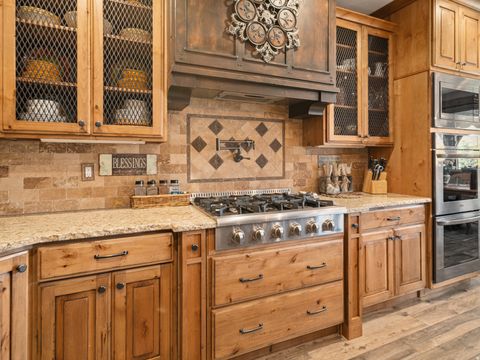 Tiny photo for 152 N 8750 E, Huntsville, UT 84317 (MLS # 2136212)