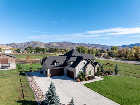 Tiny photo for 152 N 8750 E, Huntsville, UT 84317 (MLS # 2136212)