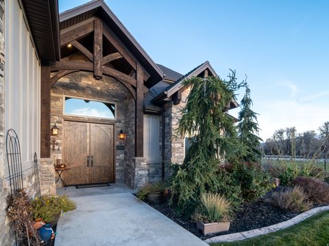 Tiny photo for 152 N 8750 E, Huntsville, UT 84317 (MLS # 2136212)
