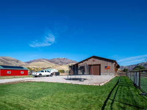 Tiny photo for 152 N 8750 E, Huntsville, UT 84317 (MLS # 2136212)