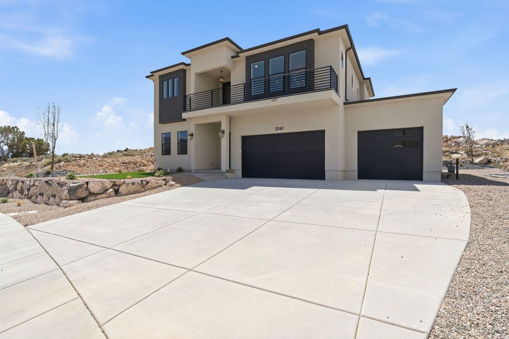 Photo of 2242 S 2925 ST W, Cedar City, UT 84720 (MLS # 2156968)