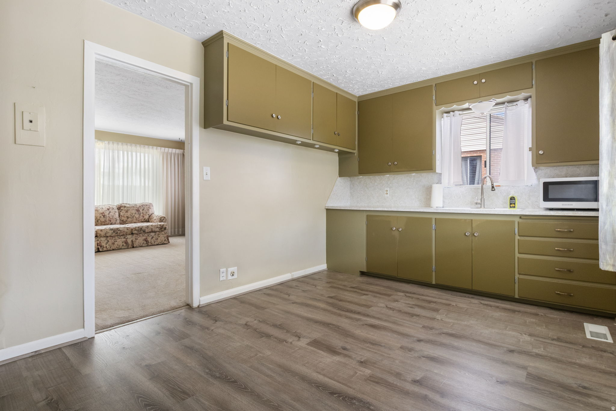 BECKSTEAD SUB - Residential