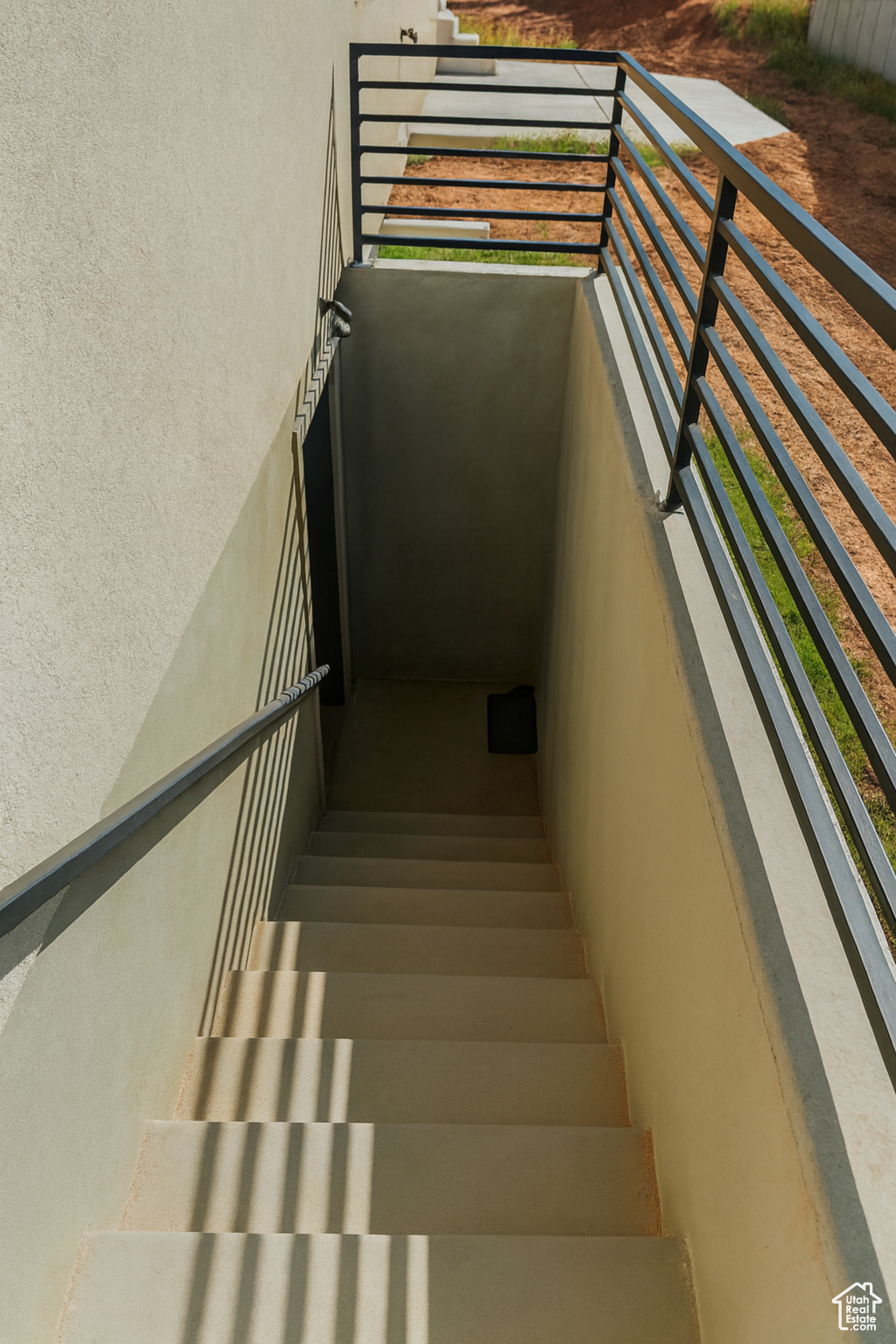 BLACK SAGE - Residential