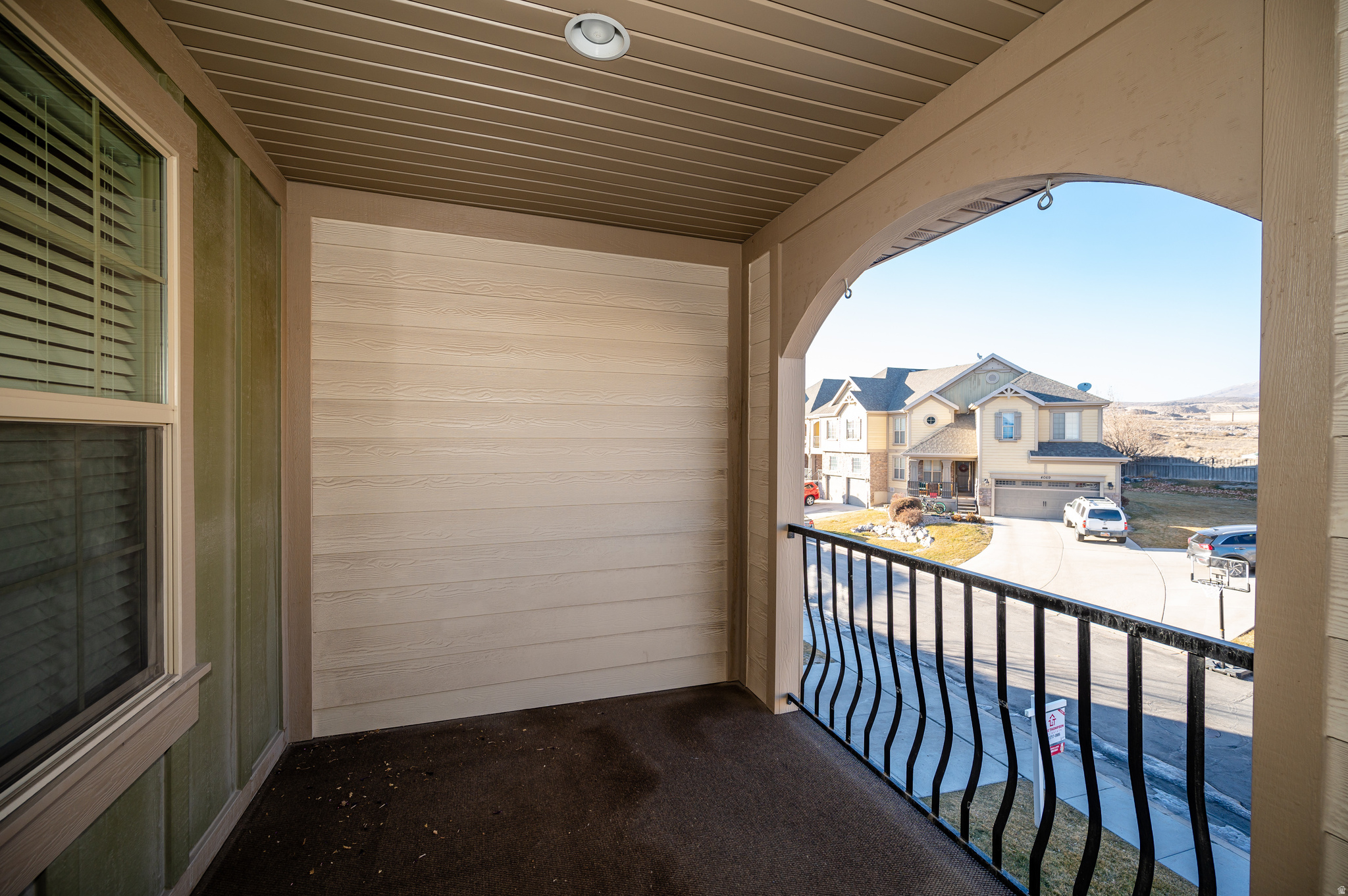 SPRING VALLEY TOWNHOMES - Residential Lease