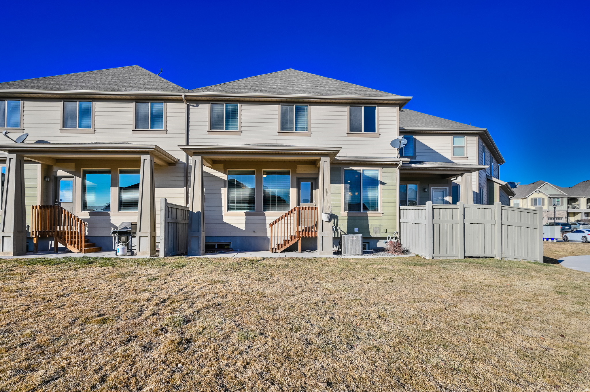 SPRING VALLEY TOWNHOMES - Residential Lease