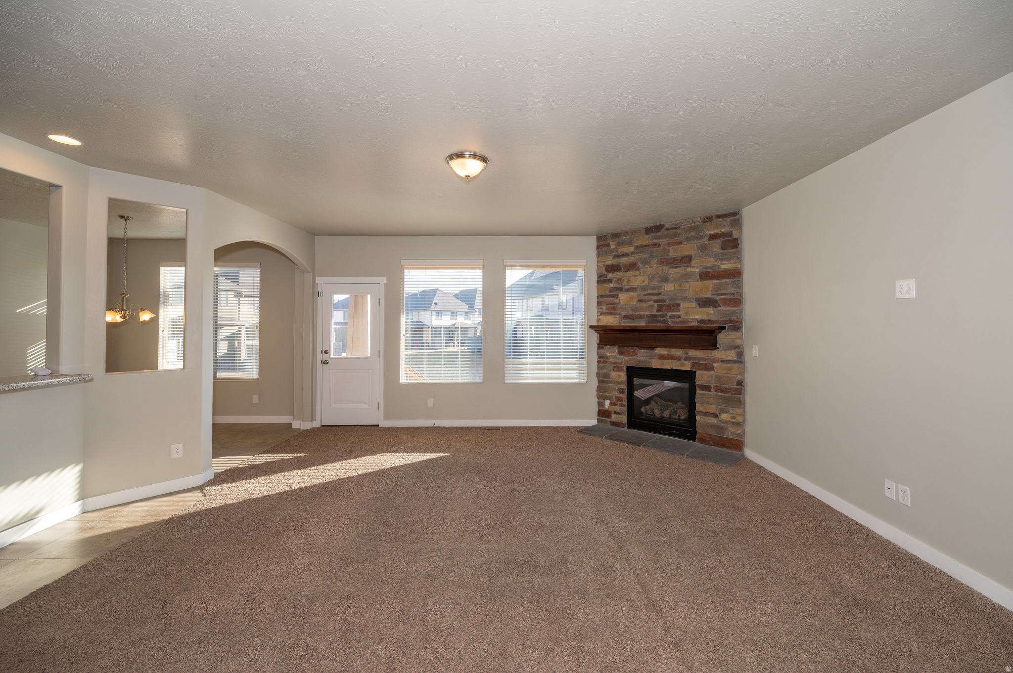 SPRING VALLEY TOWNHOMES - Residential Lease