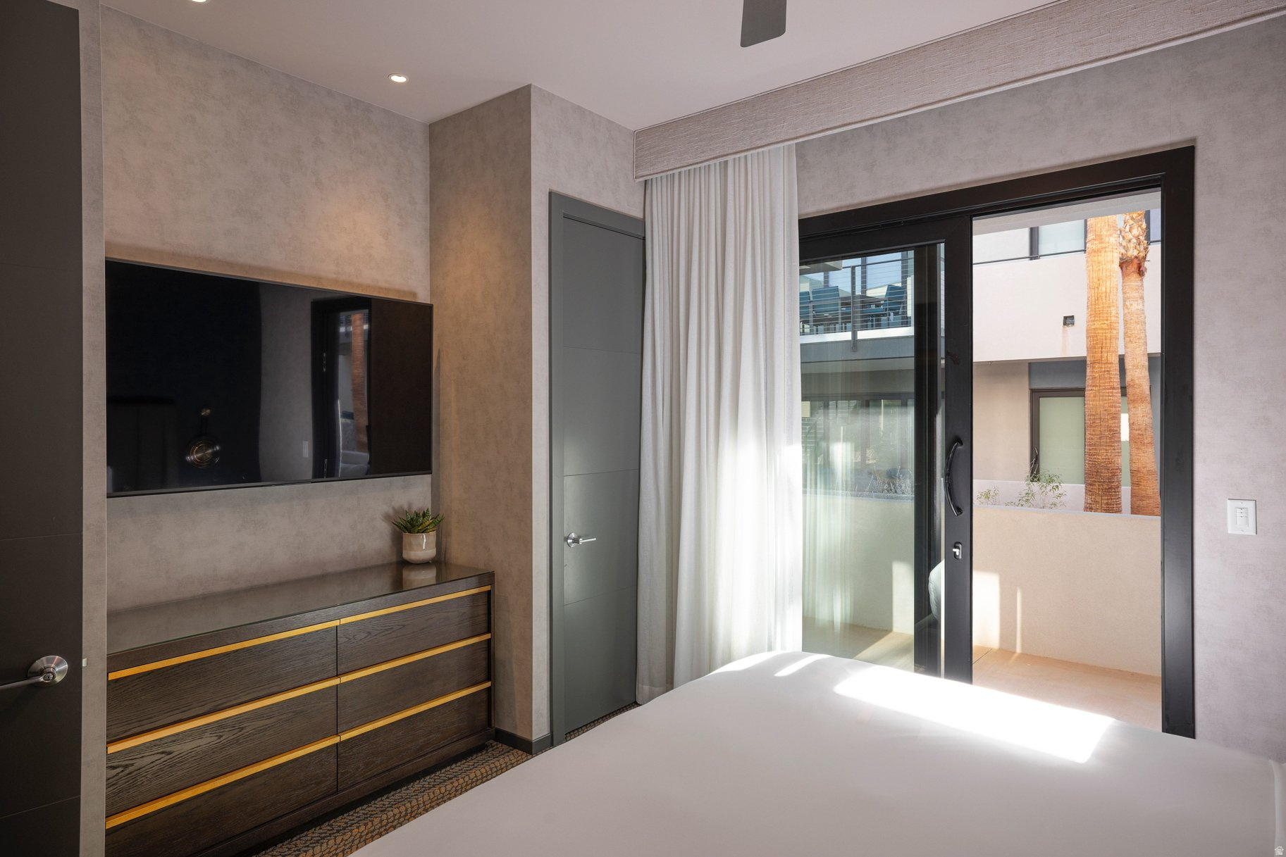 BLACK DESERT VILLAGES CONDOS - Residential