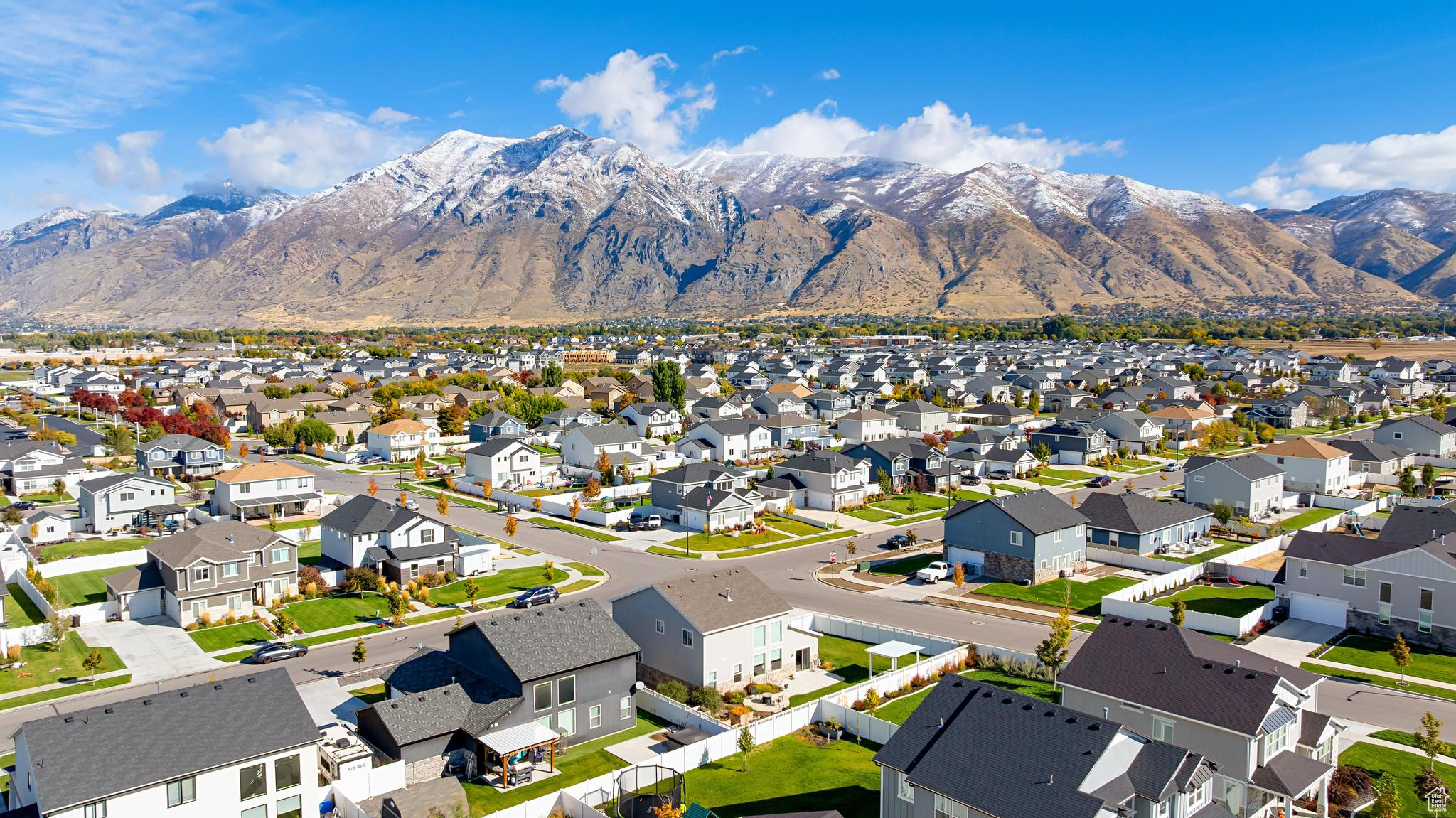 Springville, Utah 84663, United States, 4 Bedrooms Bedrooms, ,3 BathroomsBathrooms,Residential,Pending,230585