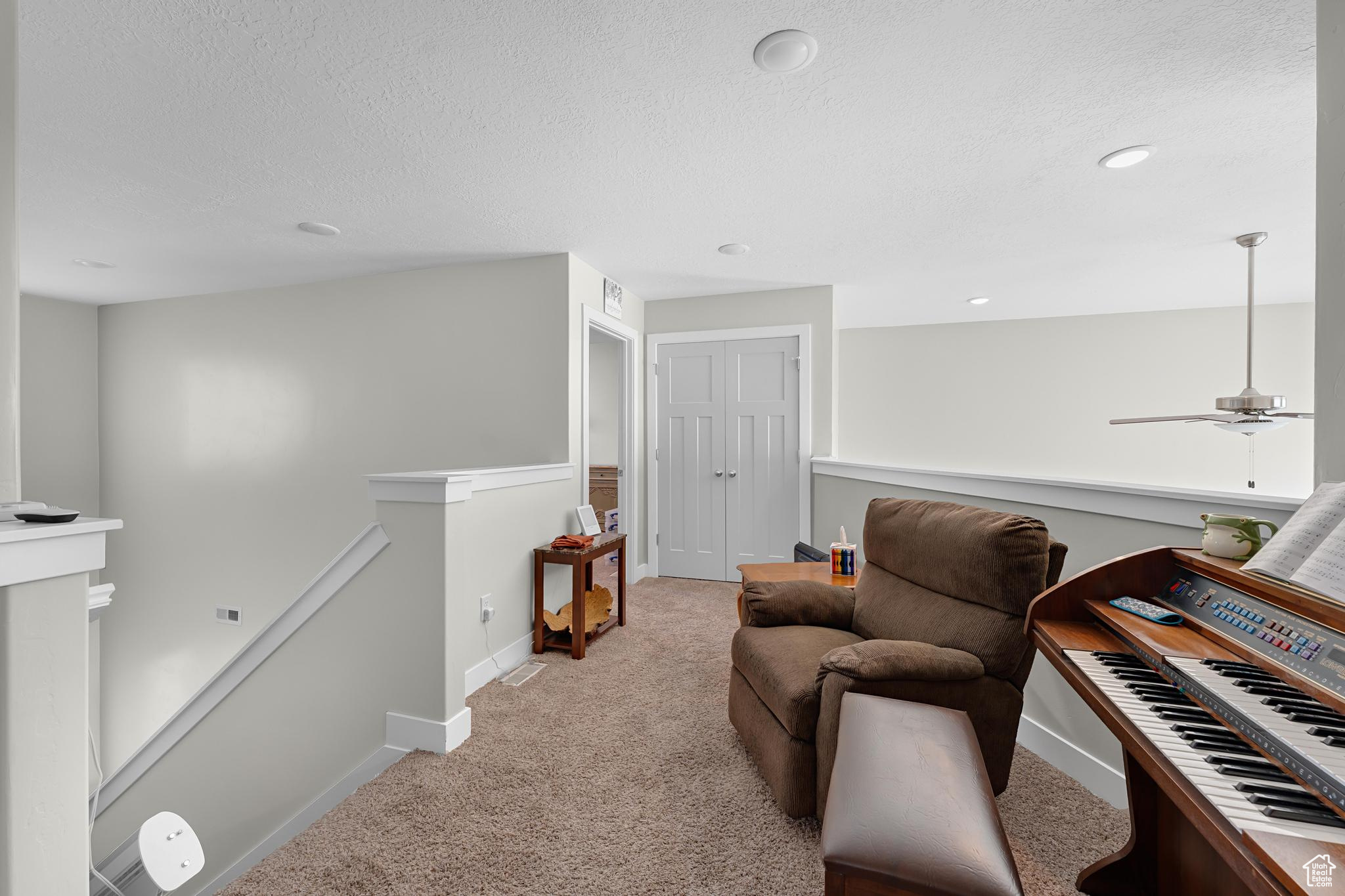 Springville, Utah 84663, United States, 4 Bedrooms Bedrooms, ,3 BathroomsBathrooms,Residential,Pending,230585